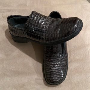 Naturalizer Women's Slip ons